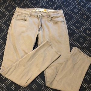 Men’s light gray pants